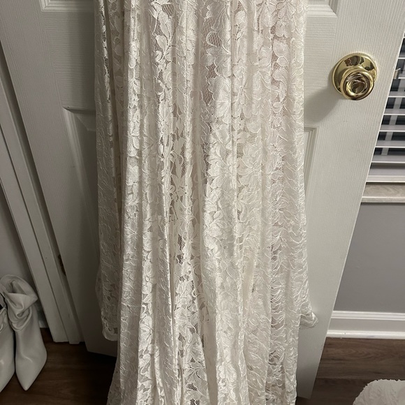 Wedding Gown - Picture 15 of 15